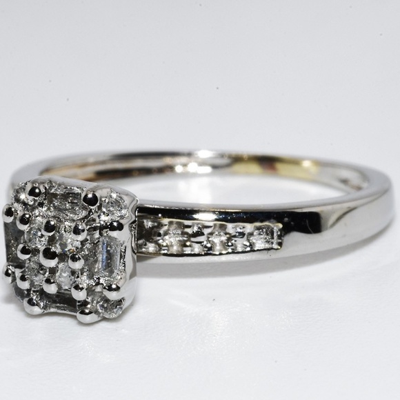 $1,500 10K White Gold .10CT Natural Round & Baguette Cut Diamond Cluster Ring - Picture 2 of 7